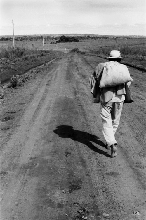 AÑO 1975 - BLANCO Y NEGRO - VIDA CAMPESINA EN PARAGUAY (JOSÉ MARÍA BLANCH)